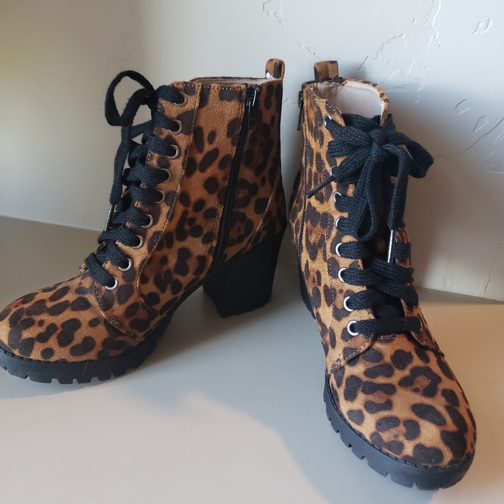 leapord print booties